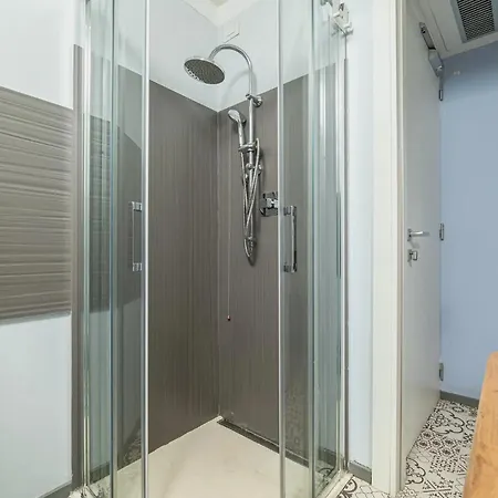Gaias Guest house 3*